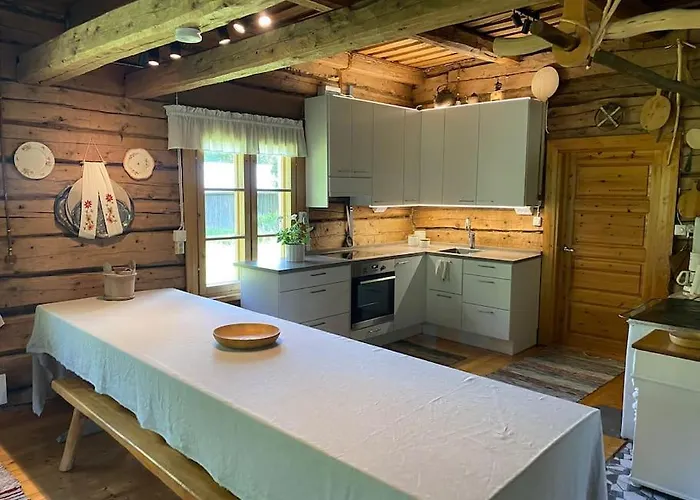 Alpstuga Laattajan Pirtti Vuokramoekki 1-5 Henkiloelle